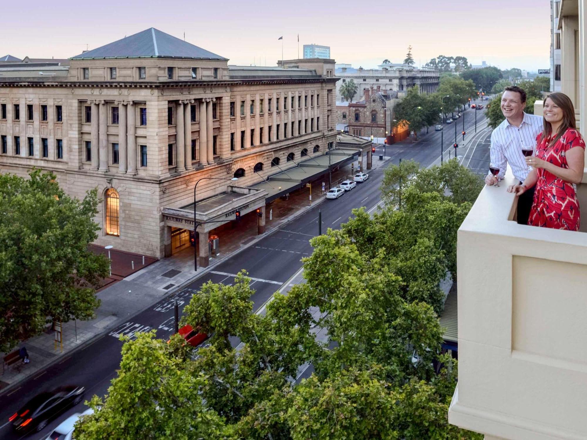 Grosvenor Hotel Adelaide Bagian luar foto